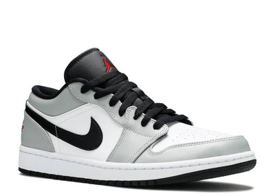 AIR JORDAN 1 LOW ‘LIGHT SMOKE GREY’